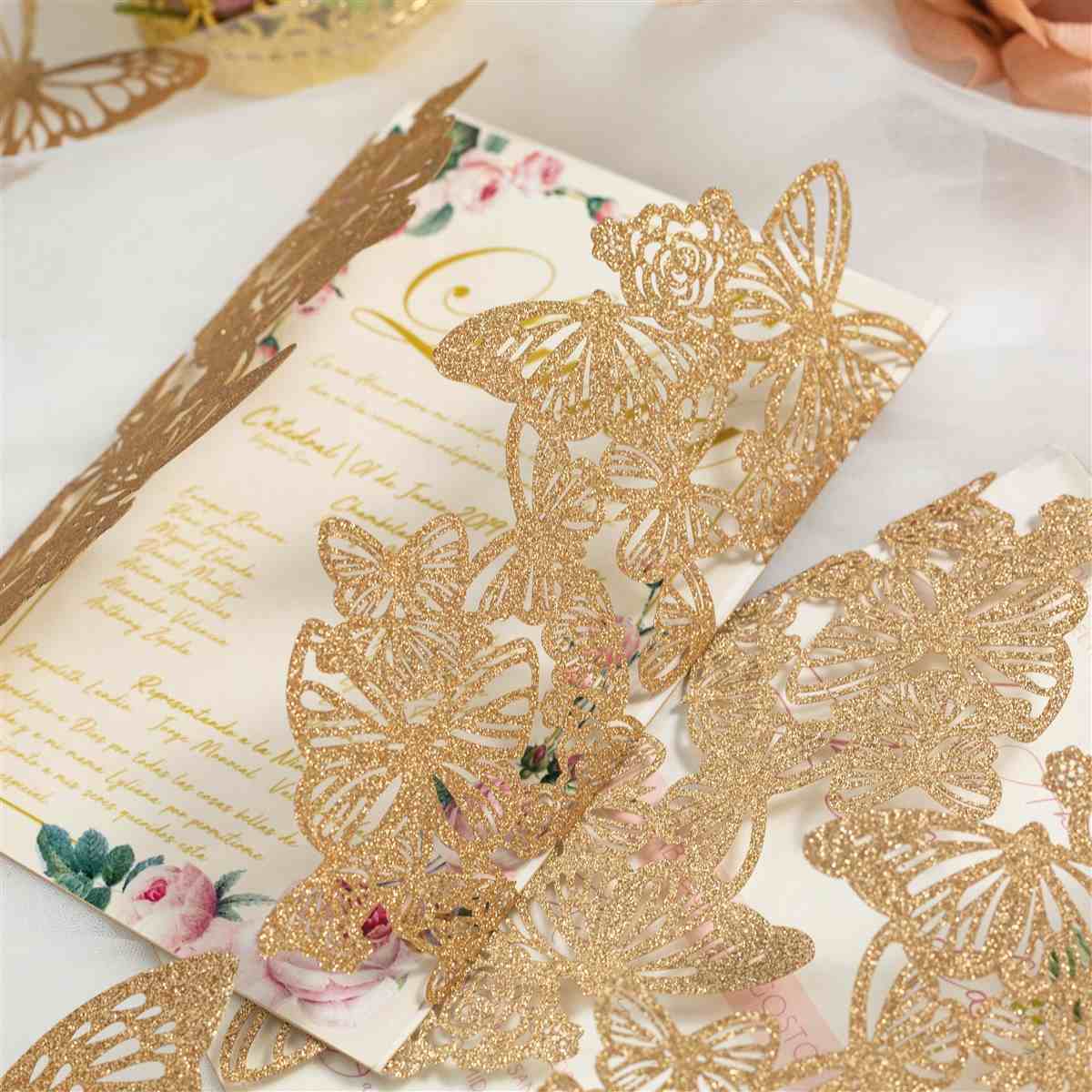 Mariposa Corte Laser Tarjeta WPL0239 en Papel Brillante